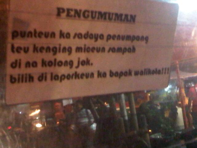 ridwankamil's tweet photo. LOL.  nuhun pa supir RT @zhuazhoe: @ridwankamil pa mendakan ieu dinu angkot cibaduyut-karangsetra,, ☺ http://t.co/jxOyE1mhPN”