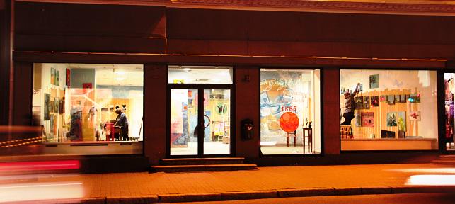 SatoriLV's tweet image. Visu decembri būs atvērta Pavisam jauno mākslinieku pop-up galerija "Ikrs" satori.lv/raksts/8385/Vi… …