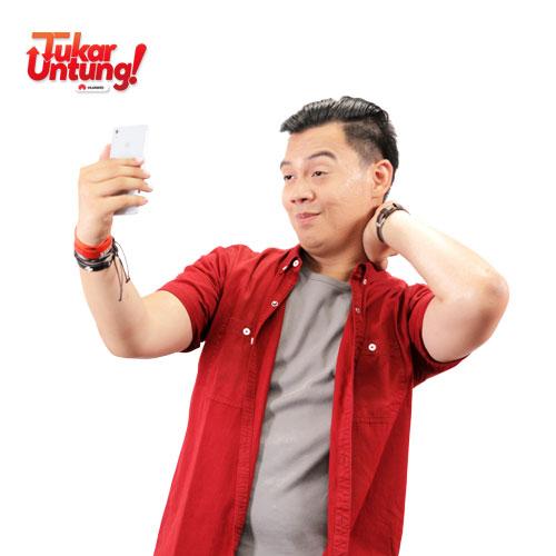 wahyu09adi's tweet photo. Selfie pake Mate 7, bikin lo pede dengan kamera 5MP! Ayo, tukar HP lo di http://t.co/1UCoJ5fq2U #TukarUntung http://t.co/axG3DhxLTI