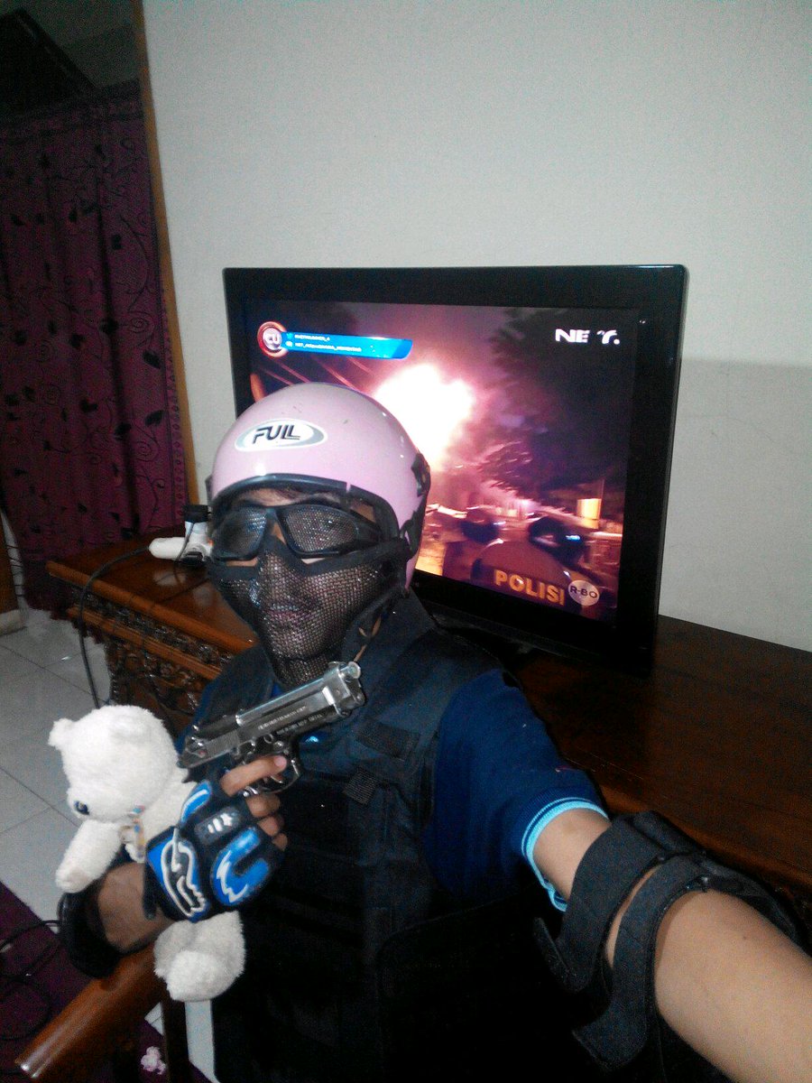 bennyirvana's tweet photo. Clue : CU . 86 keren bangeet!! @netmediatama  @KuisNETMiliuner #NETMILIUNER_4 http://t.co/jAhTqiivKR