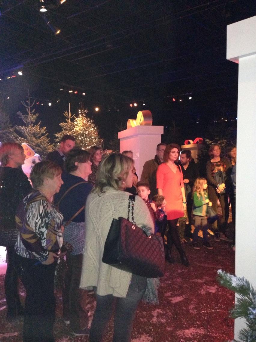 En het volk blijft toekomen op de perso van <a href="/wanagogo/">WISANI N'WANA GOGO</a>