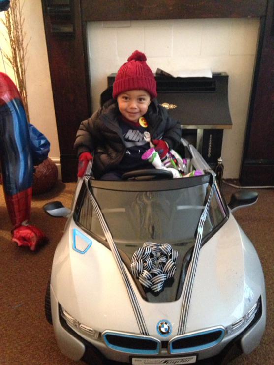 keisshhdr's tweet photo. Birthday boy ❤️🎁😍 http://t.co/Jt6GQDGrfG