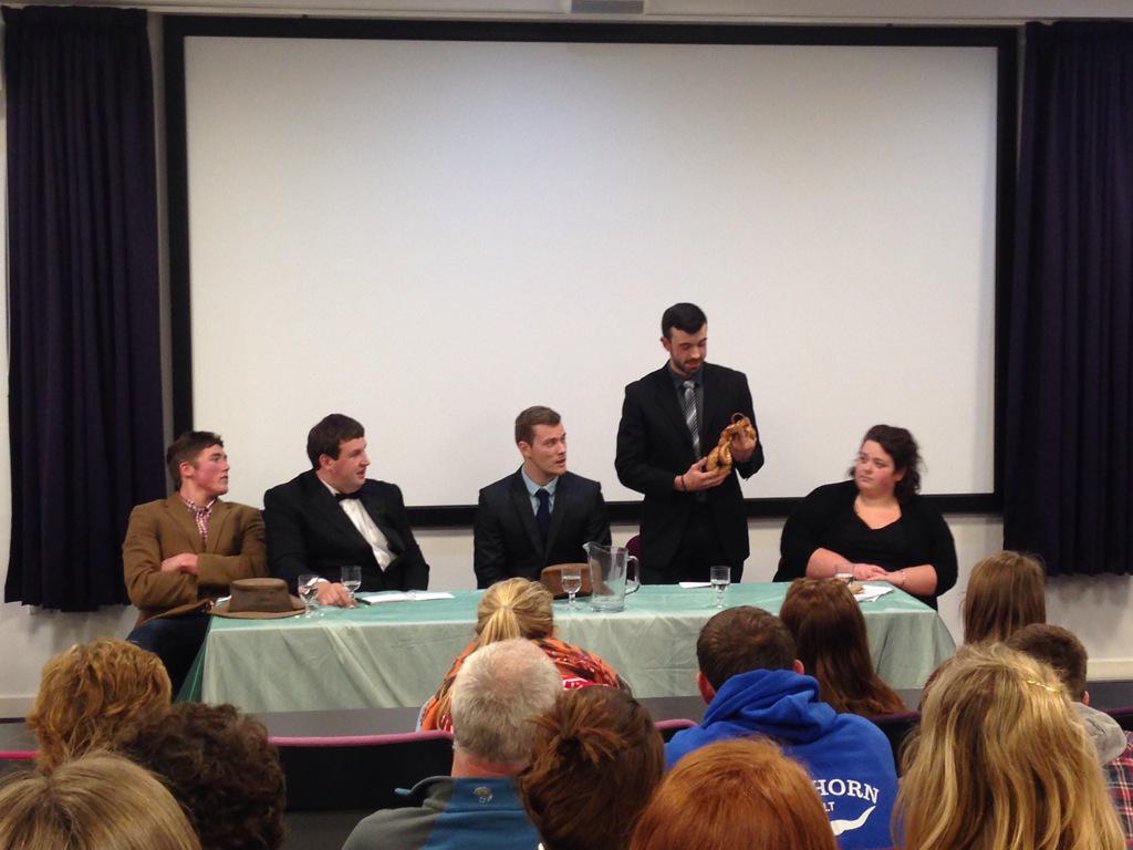 I don't think ed likes snakes! <a href="/SFYFC/">Shropshire YFC</a> <a href="/OakAppleCaterer/">Oak Apple Catering</a> <a href="/DorringtonYfc/">Dorrington YFC</a> <a href="/WhitandOs/">Whittington & Oswestry YFC</a> #speakingcomp