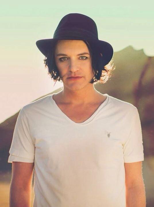 Happy 42nd birthday, my love Brian Molko of ! Keep inspiring me like these 16 years ^^ 