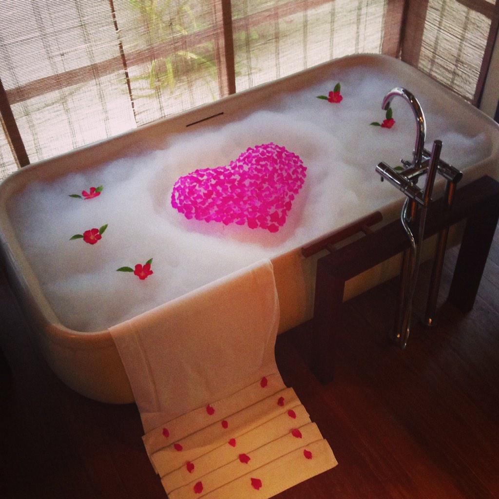 LorenaLuciaa's tweet photo. this is heaven #magic #fourseasons #dreamscometrue @FSMaldives http://t.co/SjCXfv3m30
