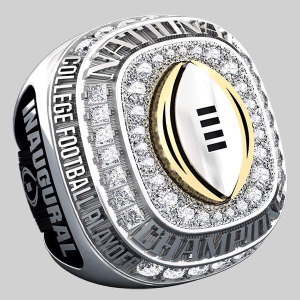 CollegeGameDay's tweet photo. The inaugural College Football Playoff Championship ring. (via @CFBPlayoff) http://t.co/FzsFFqtvpo