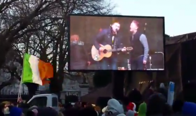 JOEdotie's tweet photo. Video: Glen Hansard &amp; Damien Dempsey sing The Auld Triangle at #Right2Water protest in Dublin http://t.co/9r9RCHpkNZ http://t.co/wWMTR8tOvo
