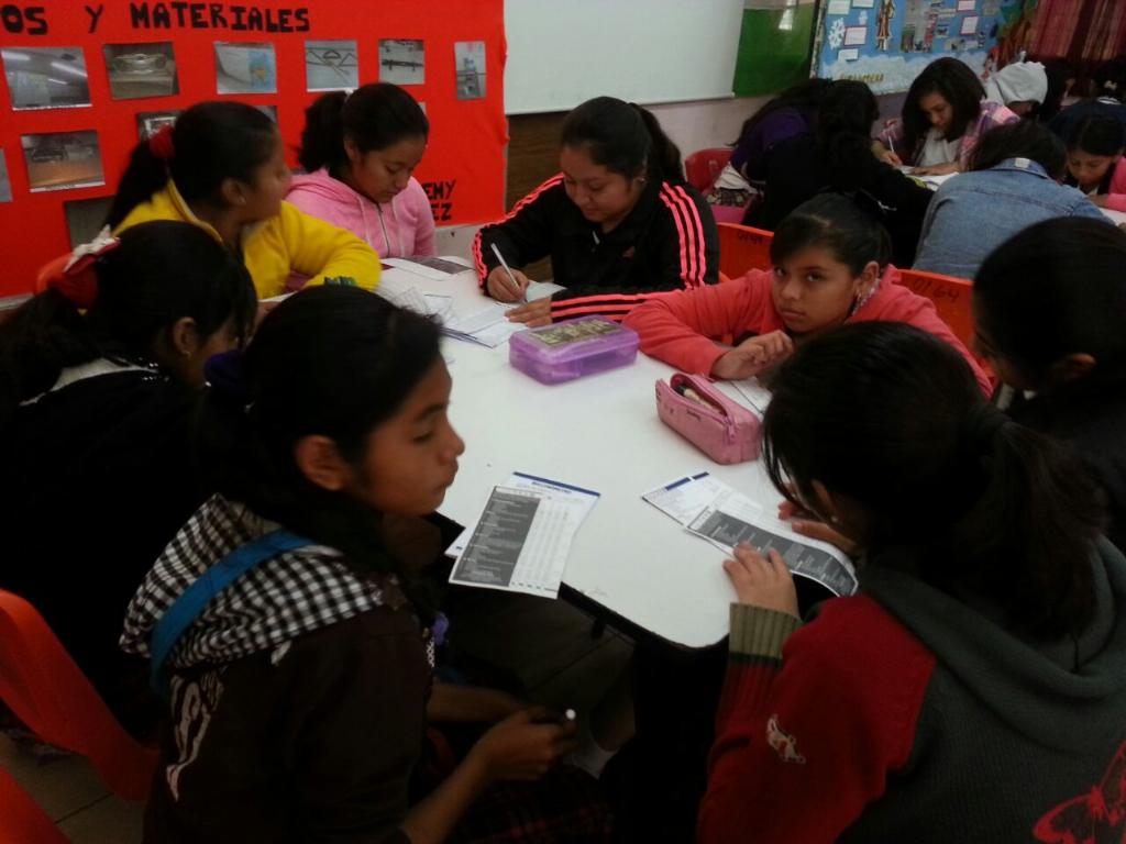 Oprevidem's tweet photo. Continúan las actividades de Prevención de la Violencia Escolar en la colonia Santa Rosa de Mérida. http://t.co/O6oFWxOWZJ