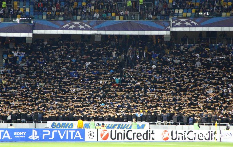 CasualUltra_'s tweet photo. Freedom for ultras! We aren't criminals! http://t.co/q83F815PkY