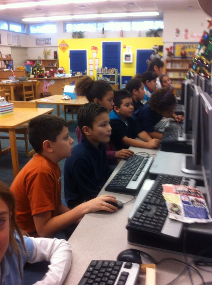 got2read2day's tweet photo. We are coding crazy@ Durham Elementary! http://t.co/1cIzIs2aSn