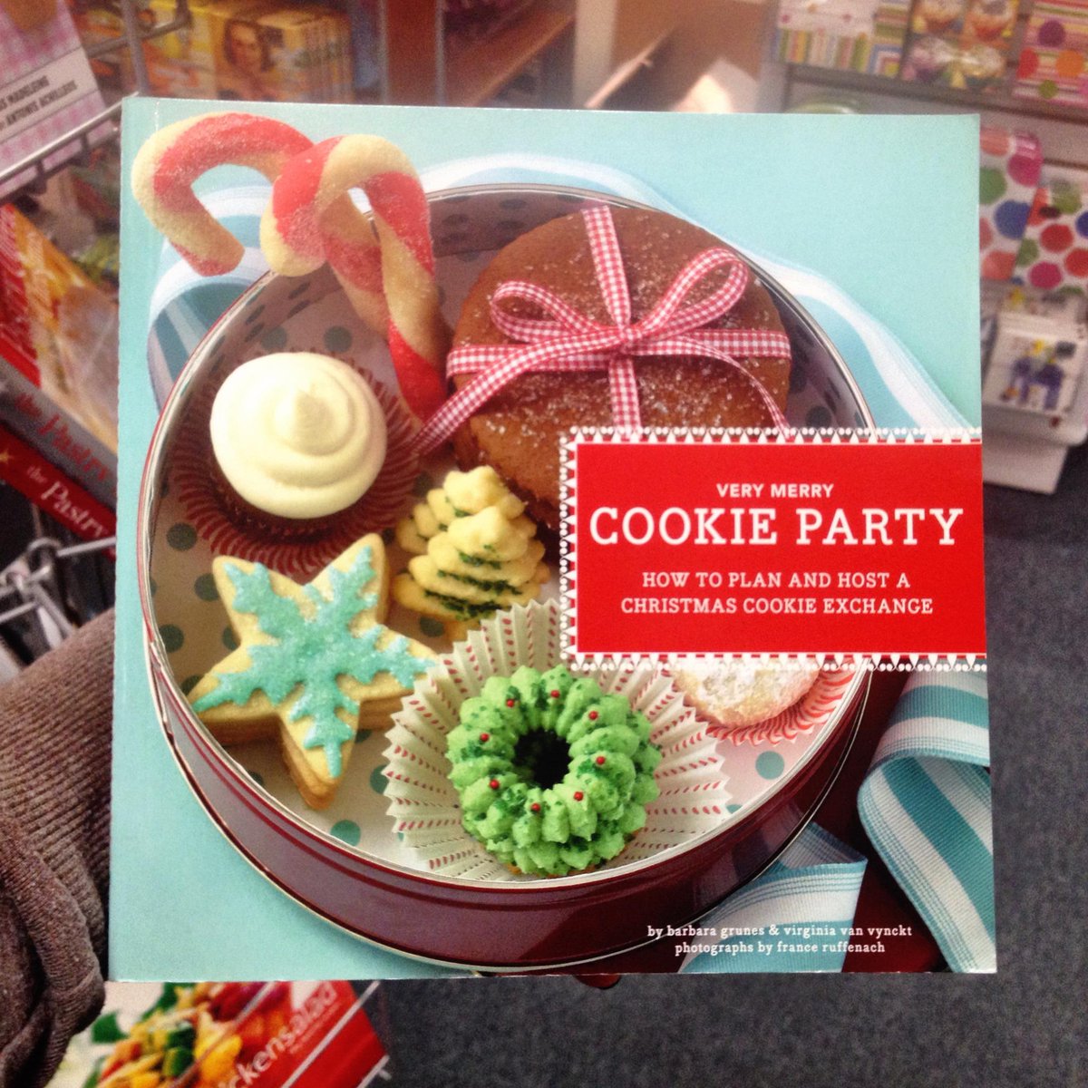 birdinhandchico's tweet image. Host a Christmas #cookie exchange! Don't know where to begin? We've got the book with all the details. #ChicoCA