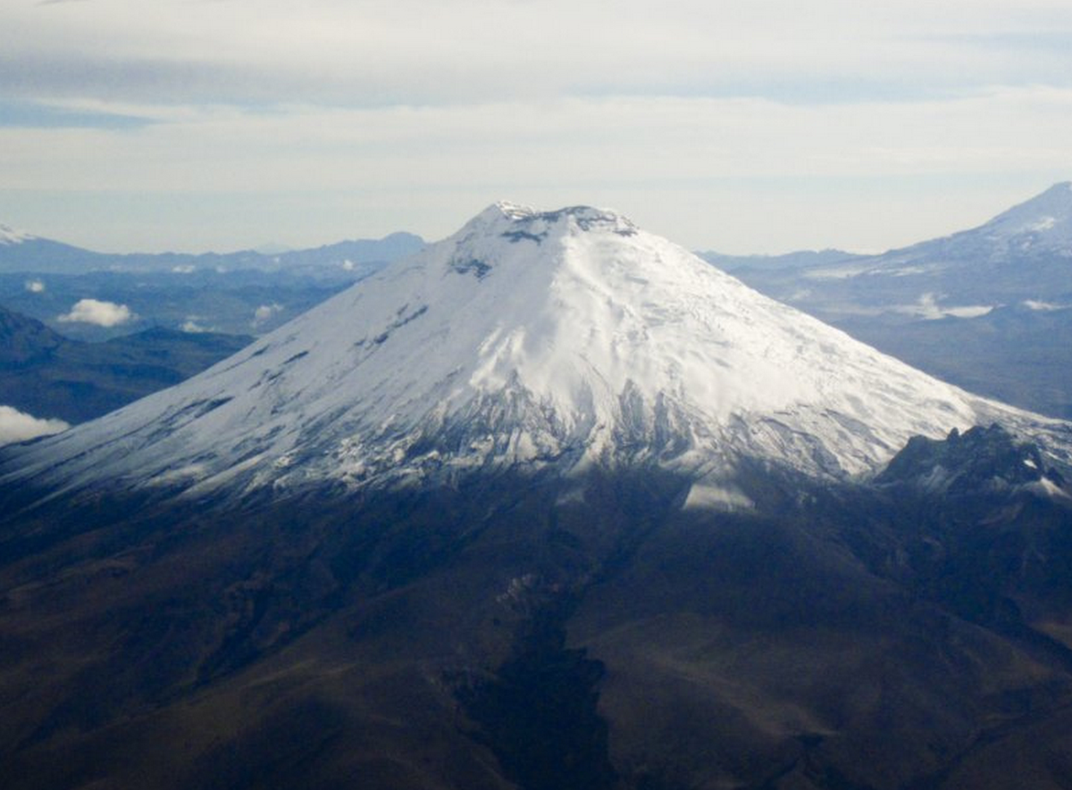 Volcanes Ecuador tweet media
