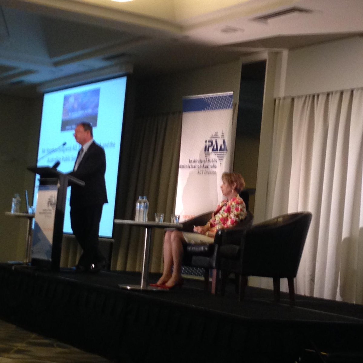 PauletteP's tweet photo. Steve Sedgwick gives sunset speech to Public Sector #ipaaannual #APS http://t.co/Z5TrQ4eBUp