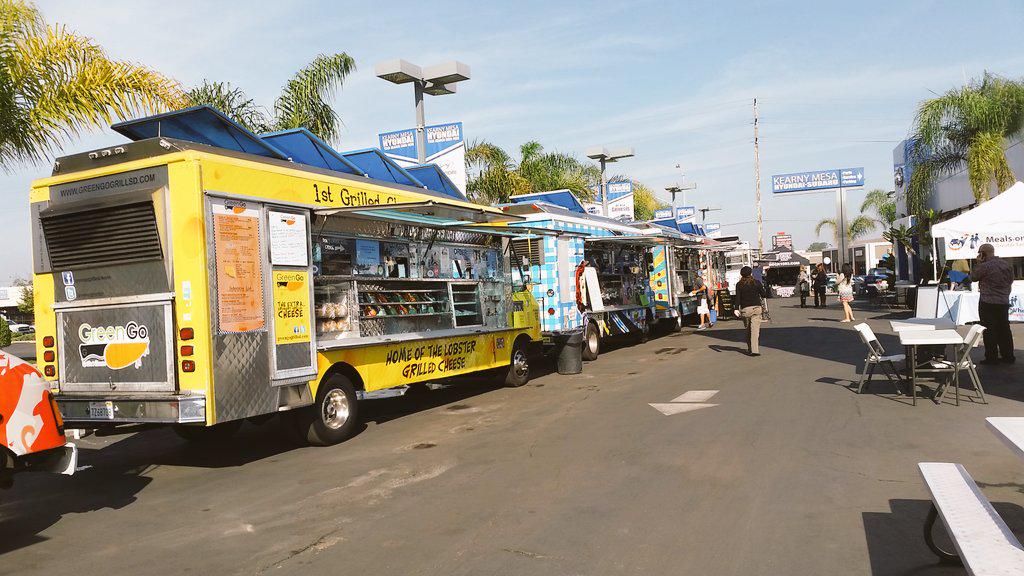 ChefJohnMedall's tweet photo. @mealsonwheels @kearneymesasubaru what the truck is going on here? Come on down and check it out from 11 till 2 http://t.co/ZVM2chqr6N