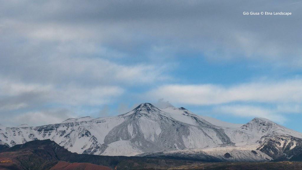 #Etna #volcano looks beautiful today covered with #snow #Sicily #Italy
Photo by Giò Giusa