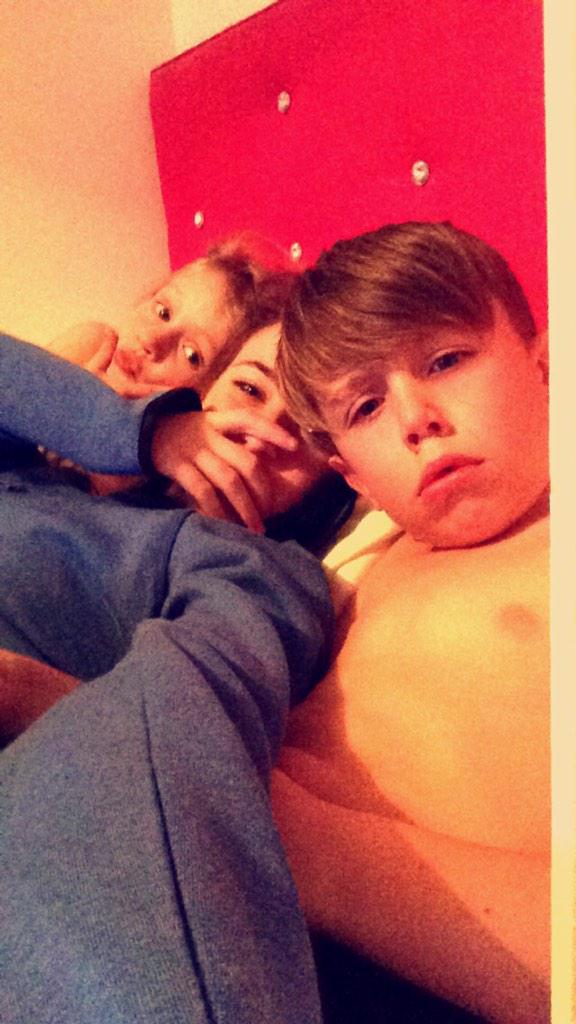 We all argue 24/7 but love my brother and sis to bits💖