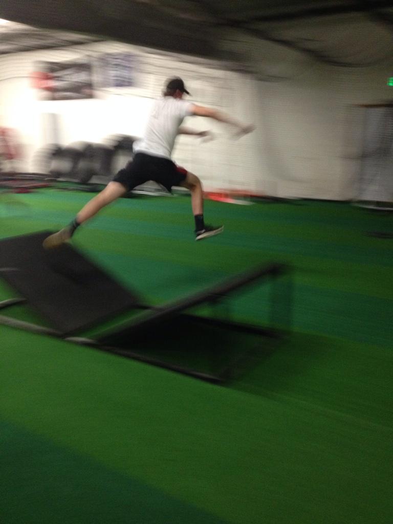 MikeSalweiPower's tweet image. Getting more creative with my Russian boards! #explosivepower