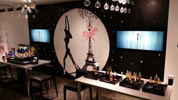BestOfCBSNY's tweet photo. Spice up your #Holiday #GiftList this year by dropping by these #NYC pop-up stores #BestofNY http://t.co/kX6lAzRxR6 http://t.co/WmrfhvmKiH