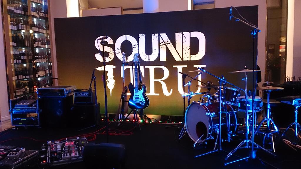 CarolinaOgliaro's tweet photo. At #soundtru @TrussardiNews party
#theworldc http://t.co/TKmJSM3VwX