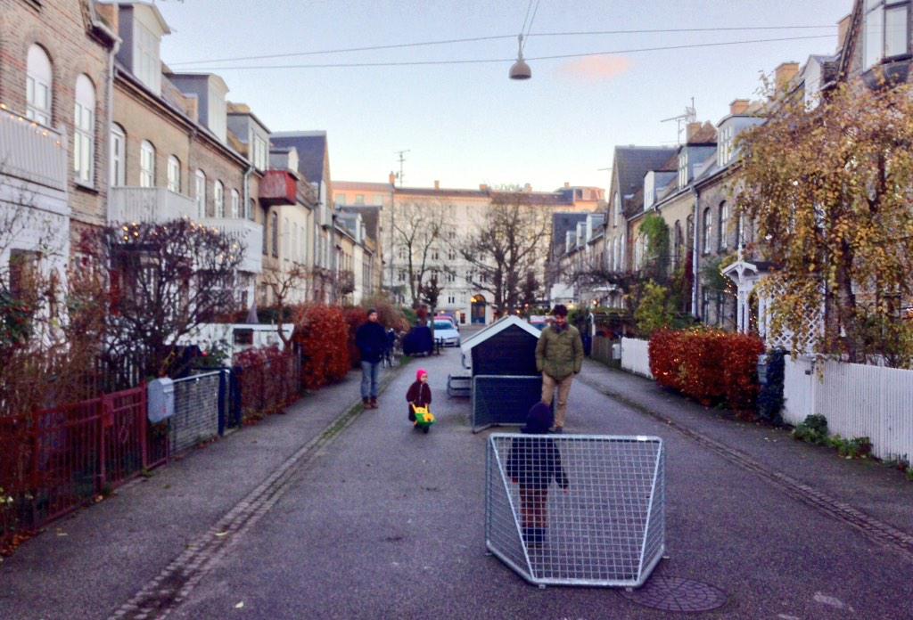 1 of the best historical models of  #GentleDensity - rowhouses & streets as places in  #Copenhagen's "Potato Rows."