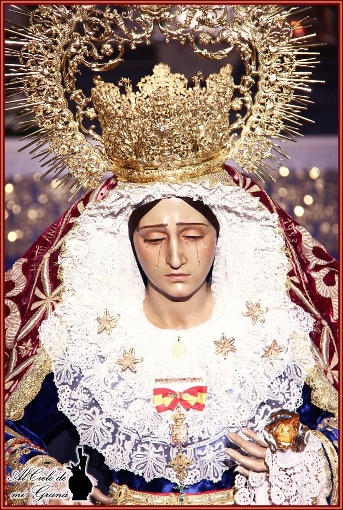 valverdefoto's tweet photo. Besamanos a la Reina del Realejo, Misericordia Coronada, por la Inmaculada 2014 en http://t.co/U8WalXdPoM http://t.co/syfDt7boXy
