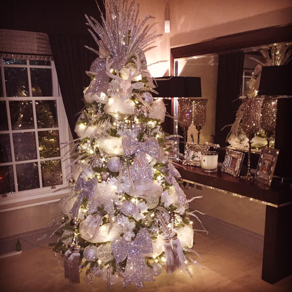 ColeenRoo's tweet photo. Love my Christmas trees!!! Thanks @BentsGardenHome http://t.co/WLYPptYpYv