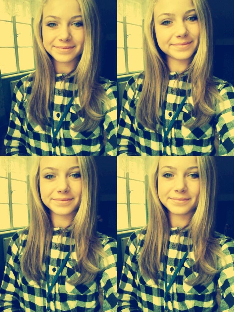 Anna 1D )* (@annakaravska) on Twitter photo 