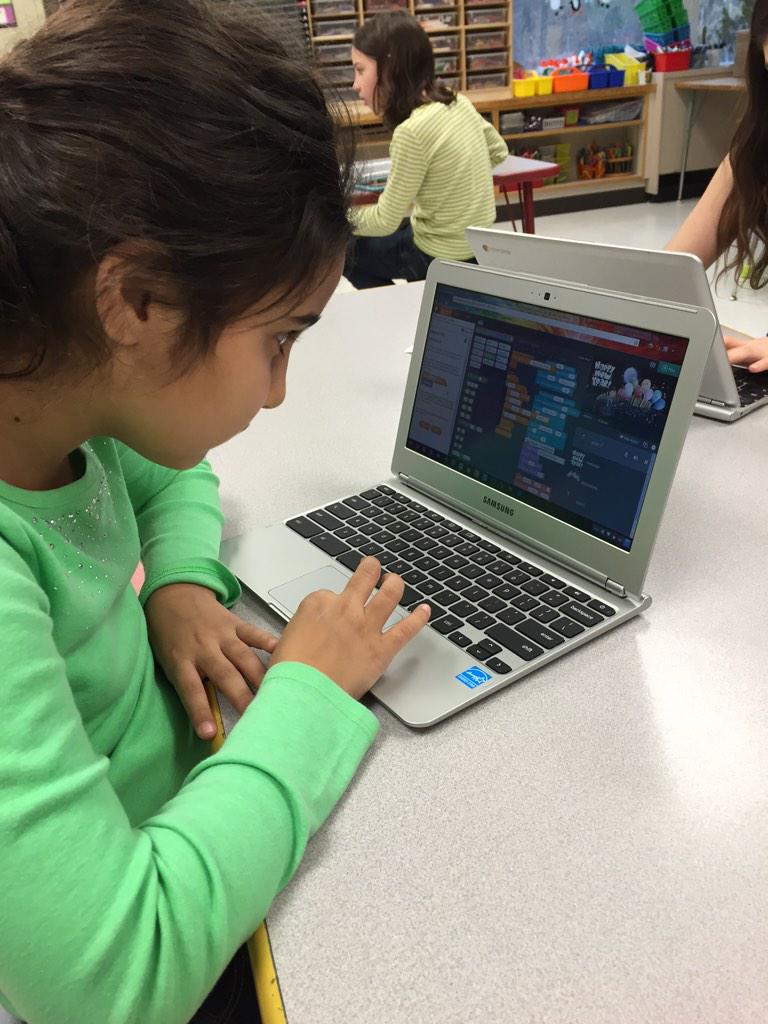 #hourofcode <a href="/WayneThomasscho/">Wayne Thomas School</a> #wtartroom