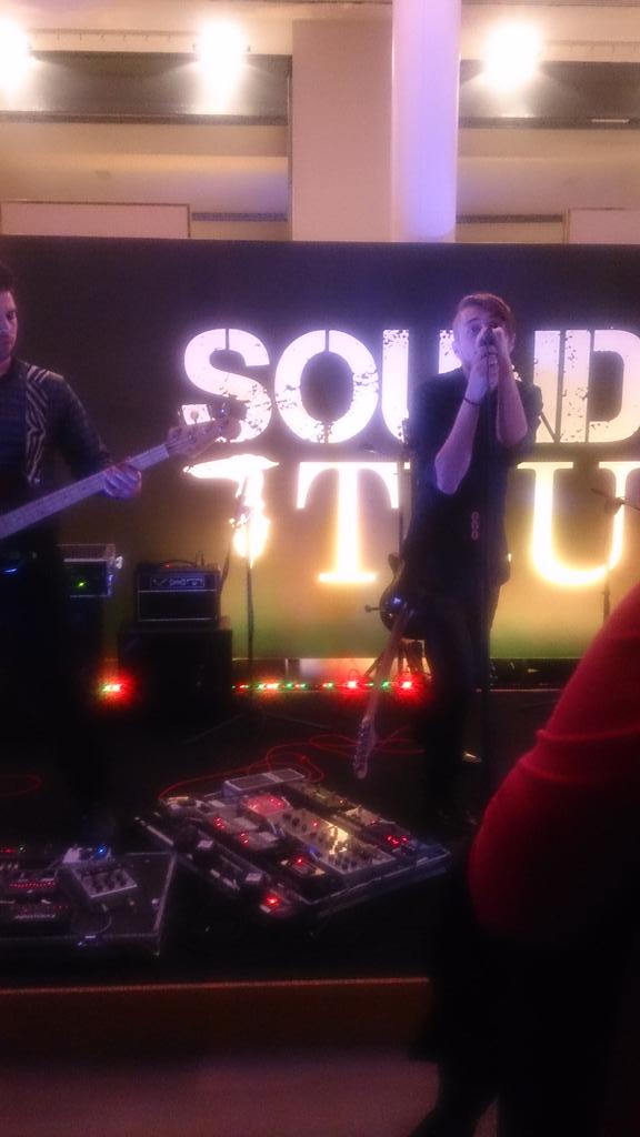 CarolinaOgliaro's tweet photo. Pretty Vegas performing Veleno at #Soundtru @TrussardiNews
#theworldc http://t.co/oelJ3XimZw