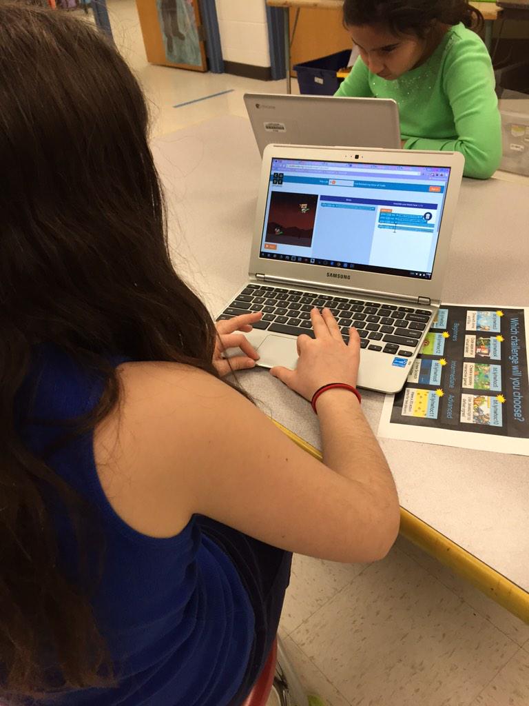 #hourofcode #wtartroom <a href="/WayneThomasscho/">Wayne Thomas School</a>