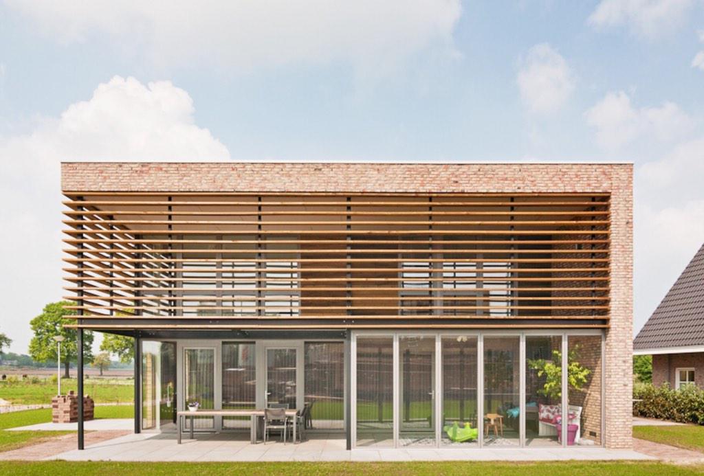 Martineschipper's tweet image. Energieleverende woning wint juryprijs voor het meest aansprekende energieneutrale nieuwbouwhuis 2014!