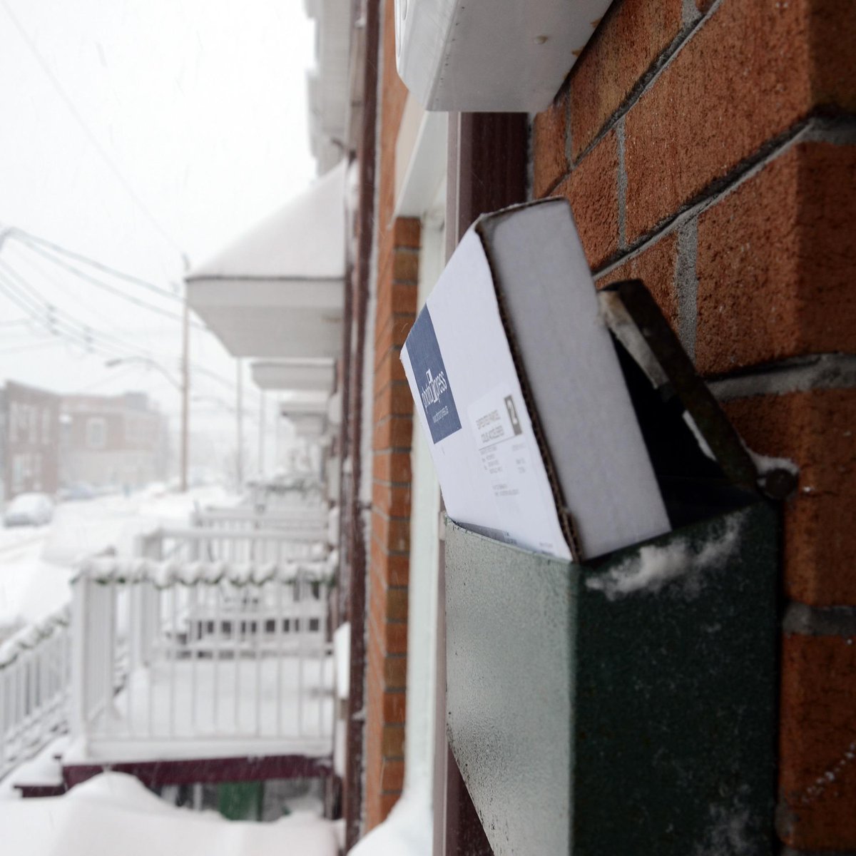 PhotoInPress's tweet photo. Despite the snow, nice photo books delivered to warm up memories! #photobooks http://t.co/CYNGkJ0uBZ