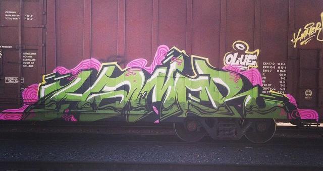 Letterology1's tweet photo. Hamer #OLUE Freight Bench http://t.co/Fy2ziSyi3f
