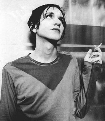Happy birthday brian molko <3 