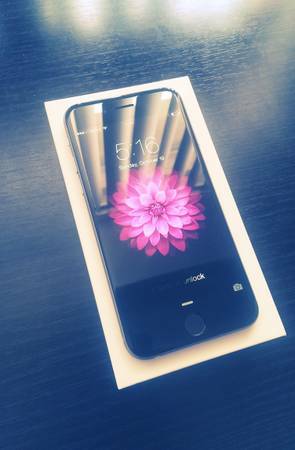 helloflashphone's tweet image. BRAND NEW T-MOBILE IPHONE 6 CLEAN ESN READY TO ACTIVATE COLOR SPACE GRAY ASKING $600 CALL/TEXT 
915-288-0046