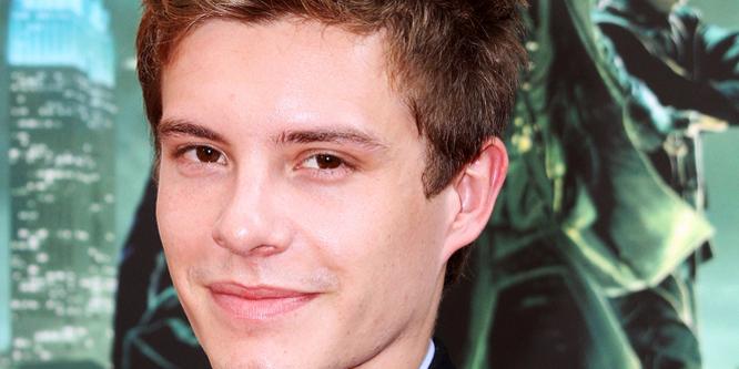 Happy 31st Birthday to Xavier Samuel! 