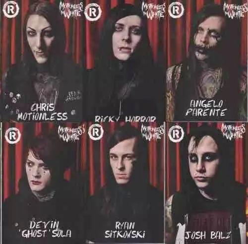 Kat_sama's tweet photo. GIRL! BABY GIRL! SHES A WITCH SHES A WITCH AND IM A HERETIC! http://t.co/yOB3LwNzBp