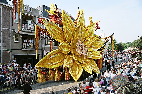 Cocoxitl- Tiggelaar 2005
Zundert
1e publieksprijs
Vernieuwingsprijs
2e prijs
513 punten