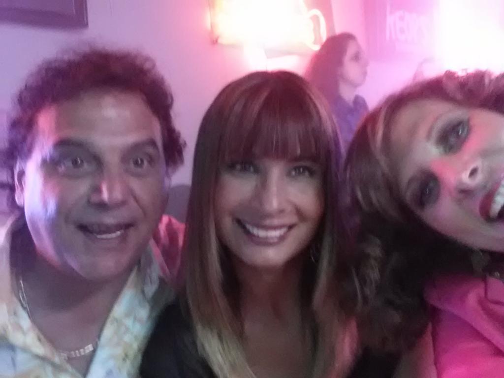 lesliestewartv's tweet photo. Grabando cn mis amigos Olenka, Julian,Gabriel, Javier M. Muy divertido. http://t.co/UwTT67wdDp