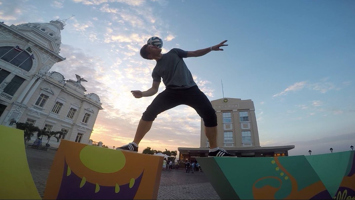 BHtalent's tweet photo. World Champion @Freestyleandrew loves to freestyle anywhere at anytime - all you need is a ball! http://t.co/X8o4uGONHg