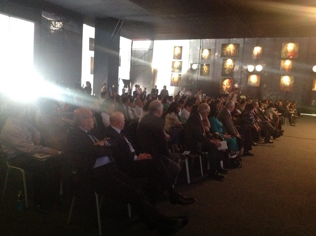 Trabajemos juntos para cuidar nuestro planeta, con responsabilidad moral y ética.