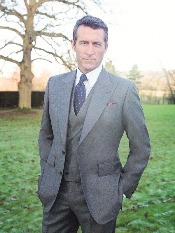 GayFoxDating's tweet photo. Who fancies this suited stud?... #TeamGay #Handsome http://t.co/9VifUBDGiR