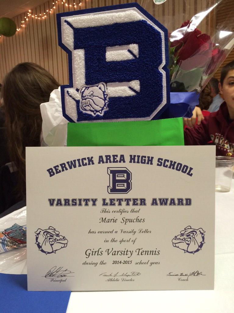 EeyoreColleen's tweet photo. Marie earned her varsity letter for tennis @marie_wizard #soproud http://t.co/xlgIGlLrbE