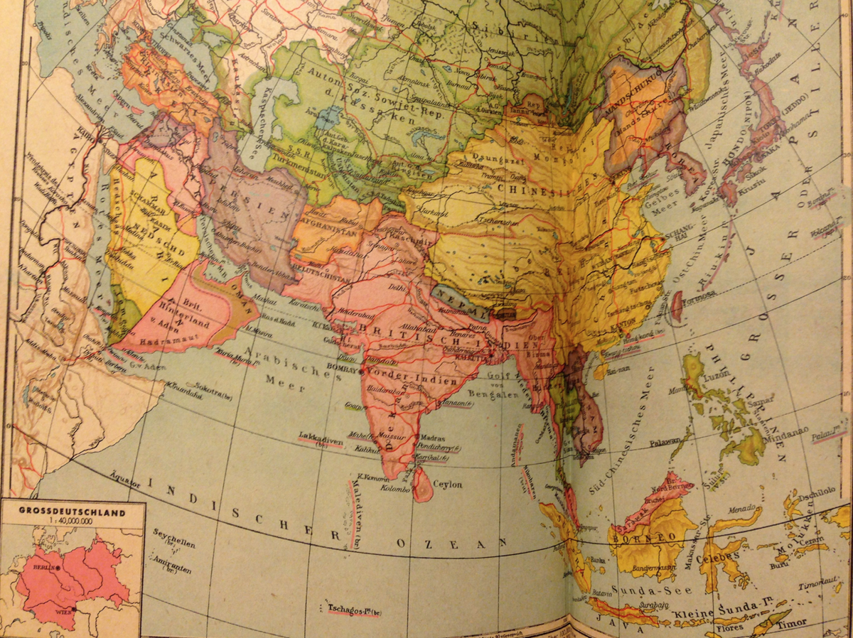 地図フリーク En Twitter Takeyoshida Kochizufan 返信ありがとうございます 確かに 日本製 中国製 香港製の地図 では カチン州は中国領 しかも 帰属問題は1960年に中国 ビルマ間の条約で解決済みのはず 台湾は締結国でないから同意していないと取るしかない