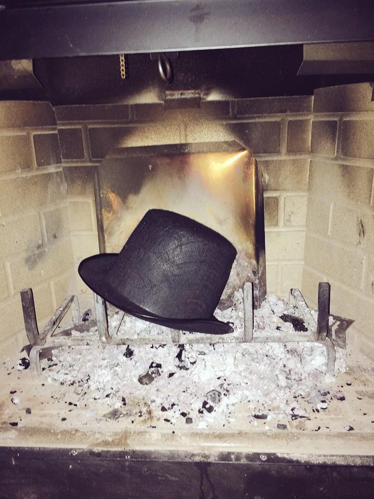 RinaldoPiven's tweet photo. It's Wednesday &amp; I'm bored. I think I should torch @RingmasterTodd's stupid carnie hat. Who's w/ me? @BLITZwrestling http://t.co/Ep4Fs0hR4e