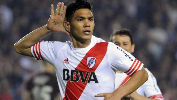 Bosteros, no se escucha nada. Disculpen. Estamos festejando.