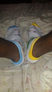 Shevii876's tweet photo. Wearing my sister socks Looll #SavedByData #SmartFeet  http://t.co/FRIwRMdUxe http://t.co/4im4DNCzQp