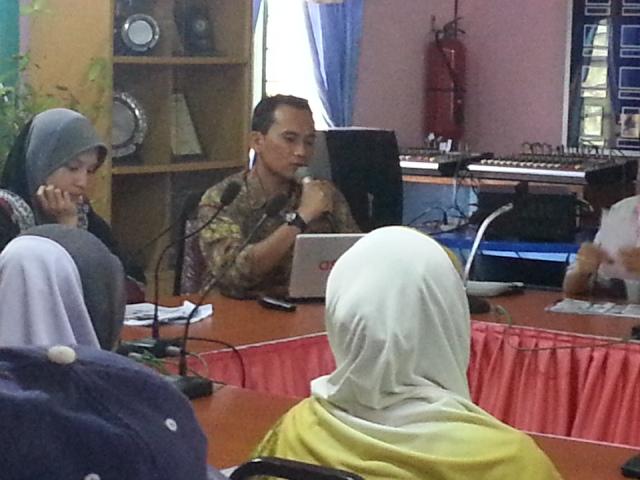 AADKRaub's tweet photo. Panel dari Pakar Kesihatan Keluarga untuk Slot HIV/AIDS http://t.co/ccAfIQPKWl