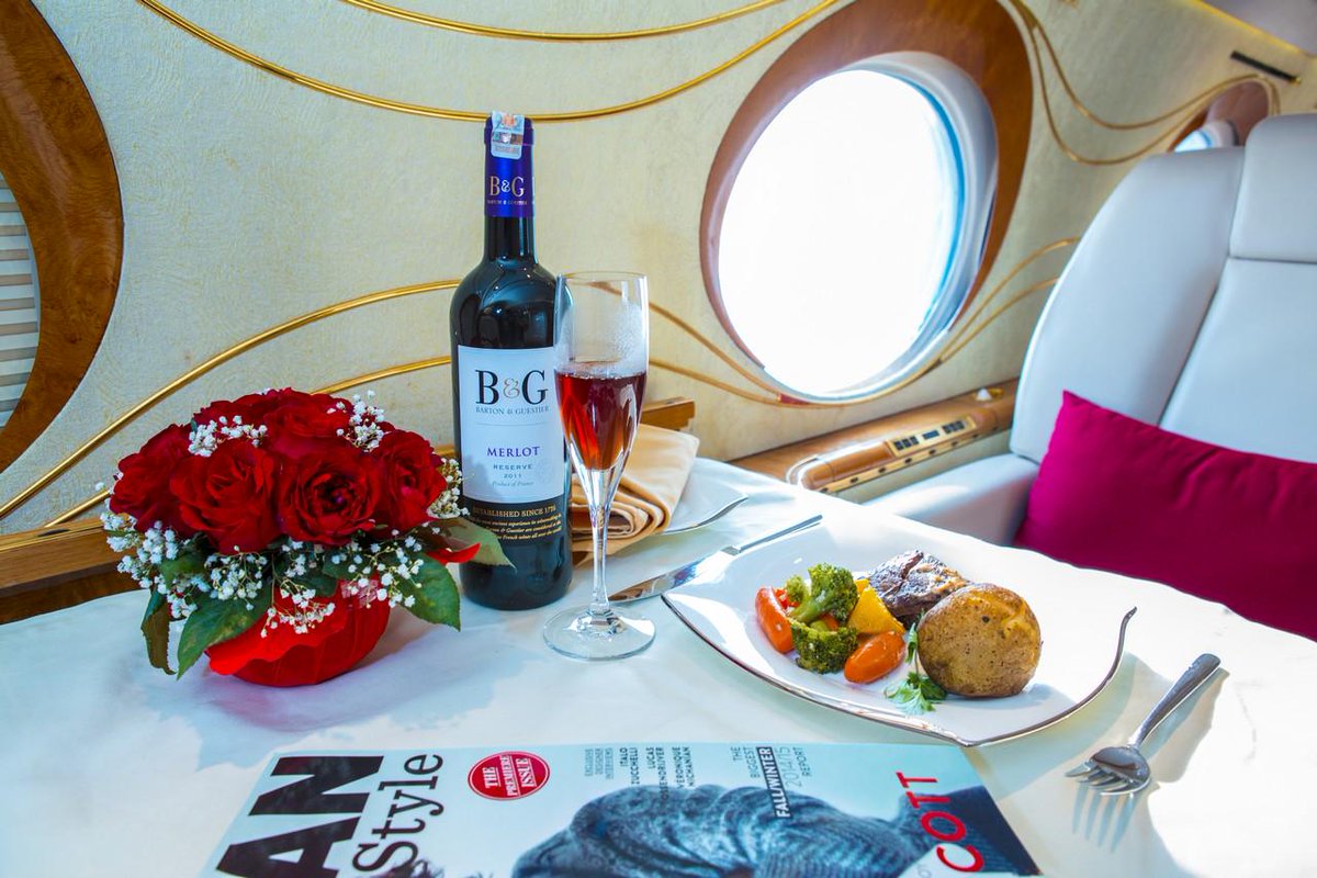twa021's tweet photo. gulfstream IV-SP #executiveandluxury #jets #businessprivate
@PartaiGolkar @PDI_Perjuangan @Official_PAN http://t.co/FfvOZ87y41