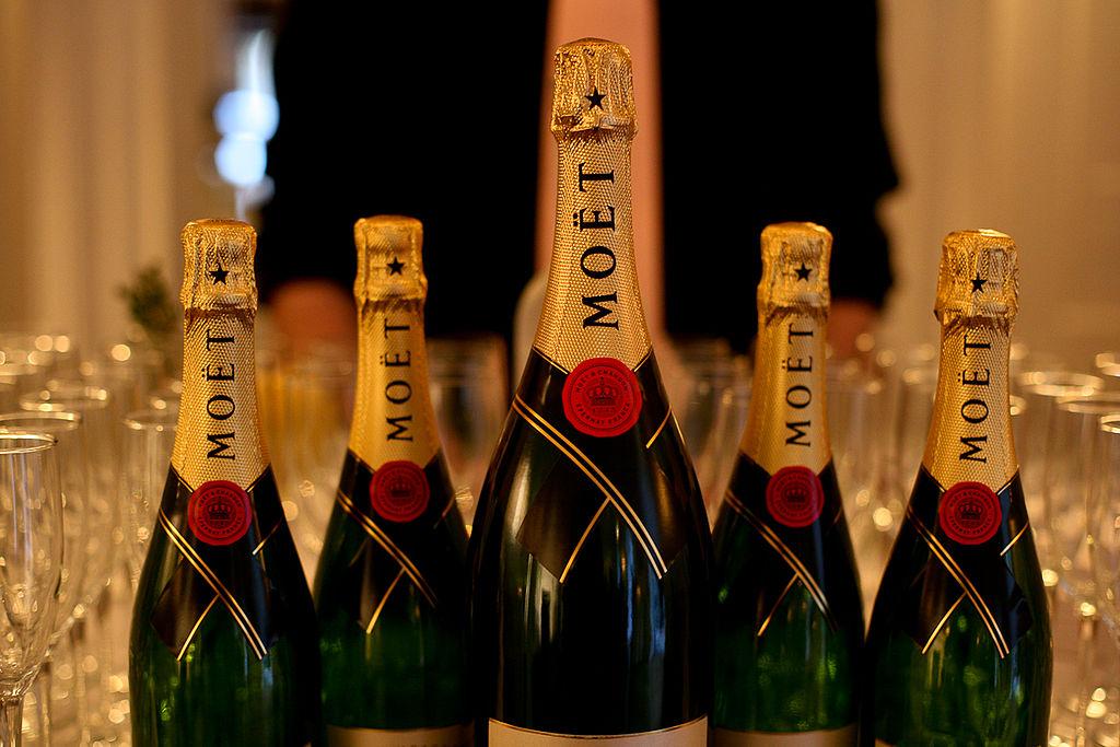 AGSMoloko's tweet photo. @MolokoPretoria For the Beautiful,Rich and Famous ... #FabulousFriday #WickedSaturday #AnyGivenSundae http://t.co/imw2C1CnSK